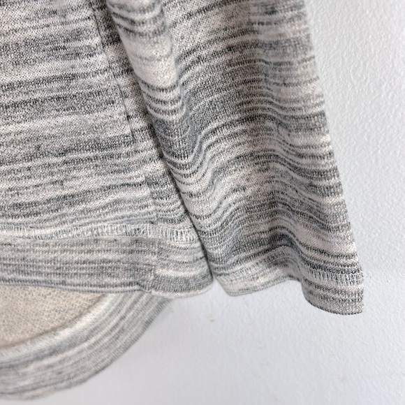 Wild Kiss NWOT Grey Heather Beach Graphics Hi Low Hemline Women’s Size L Hoodie - Picture 7 of 14